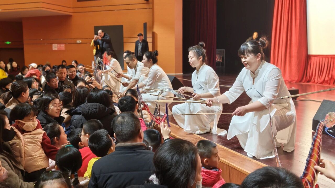 μ�τ�(chu��ng)��ƤӰ�򡶑͐��P(y��ng)��С��߸�����ʽ��� �ꃸ����÷��z���b����