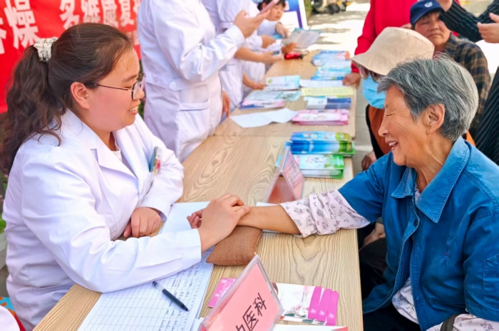 63d28eeef366494c98f8376655a1b114.jpg